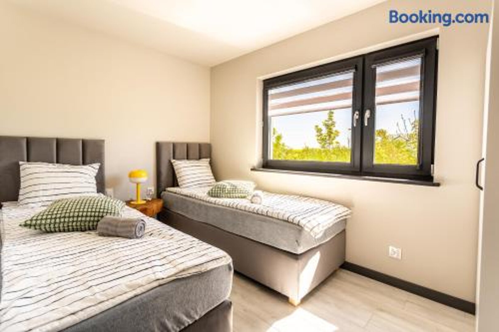 FOLGI SPÓŁKA Z OGRANICZONĄ ODPOWIEDZIALNOŚCIĄ - 22